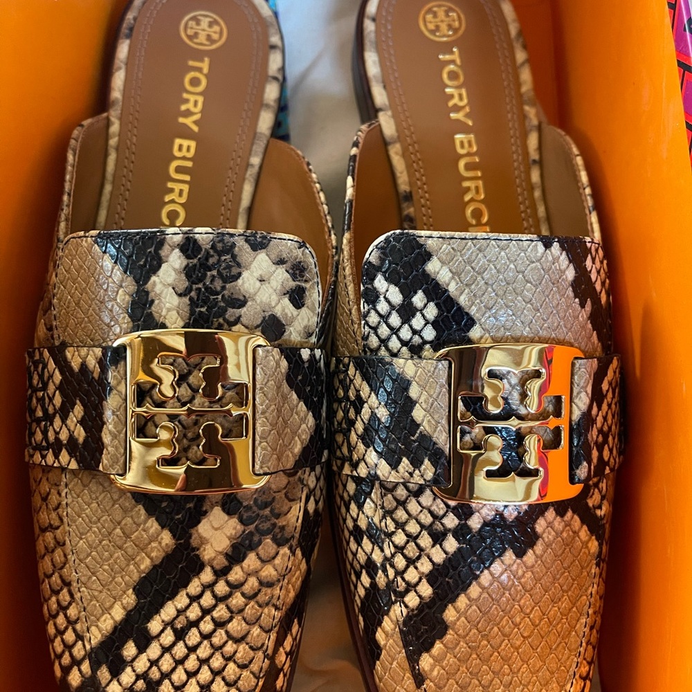 New Tory burch Mule. Snake skin.